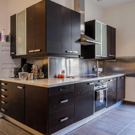 Appartement Charming 148m2 Flat In The Champs-elysees District *